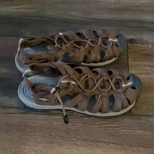 Keen women's size 7.5 sandals